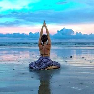 Meet your Posher, Geneva